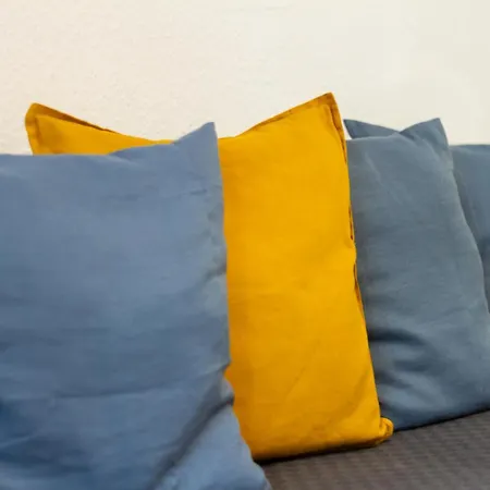 Bee-happy Downtown * Budapest